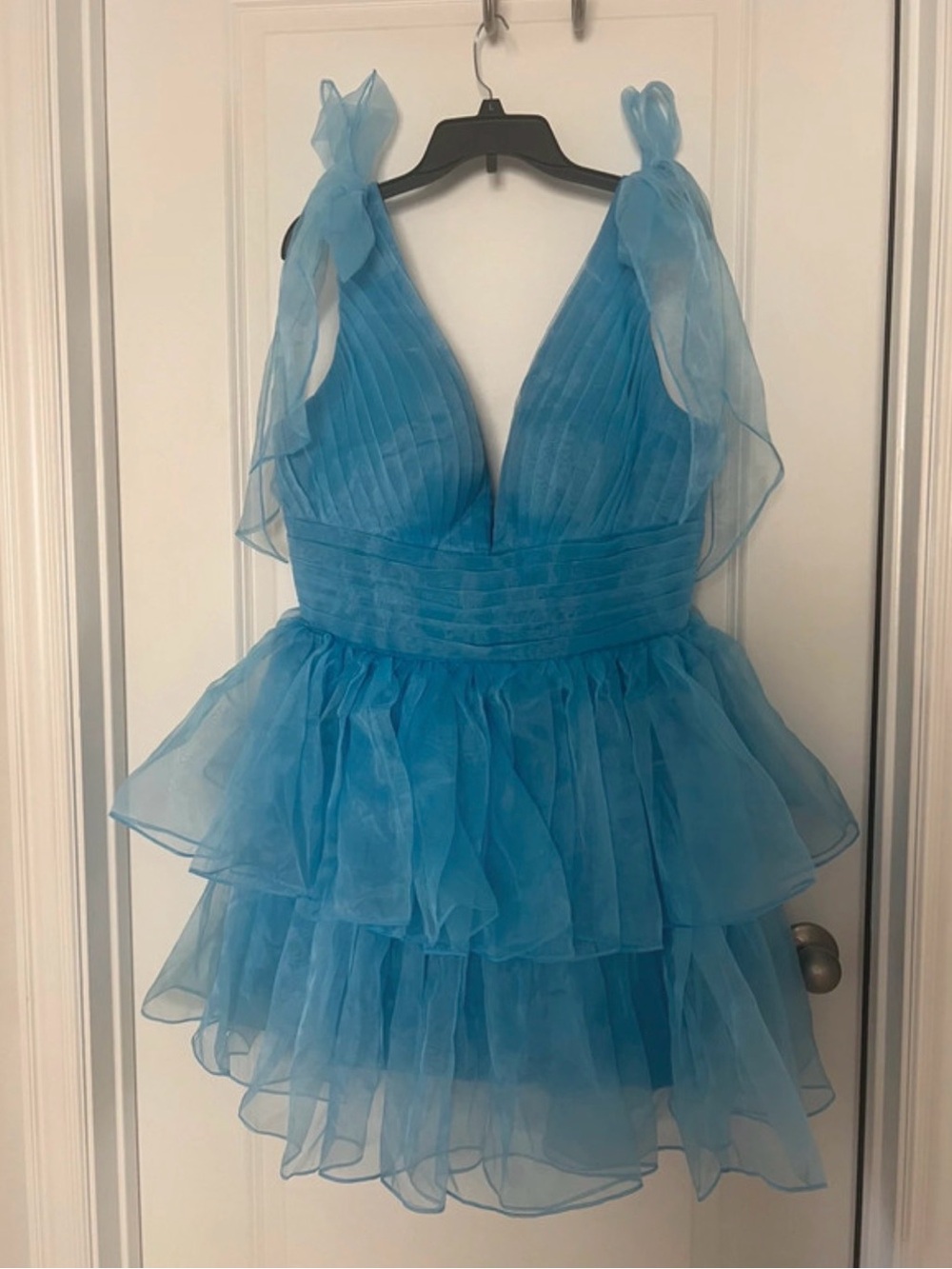 Blue Tie-Shoulder Ruffled V-Neck Mini Dress - Picture 4 of 12